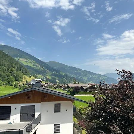 Schrofenblick Alpen Resort