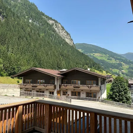 Schrofenblick 公寓式酒店