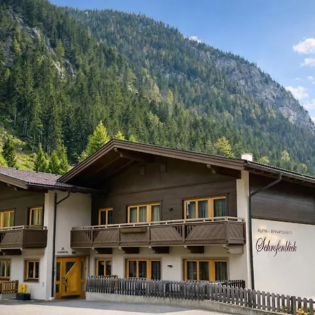 Schrofenblick Aparthotel