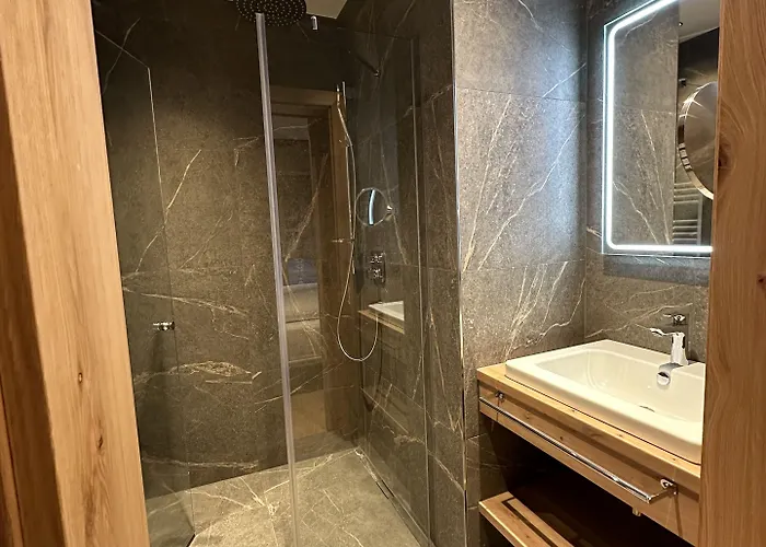 Apartmanhotel Schrofenblick