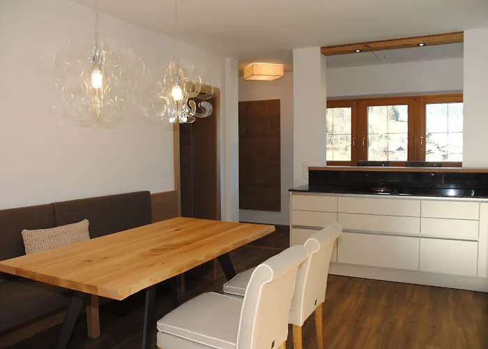 Apartmanhotel Schrofenblick